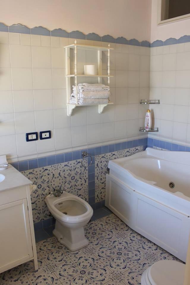B&B Le Sorelle Naples Exterior photo